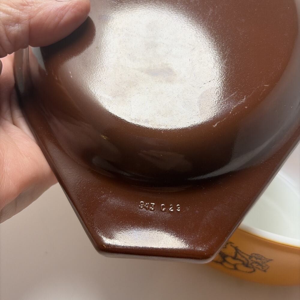 Vintage Pyrex Old Orchard 1970's 043 1 1/2 QT Oval Casserole Dish with Lid,Brown - Picture 7 of 7